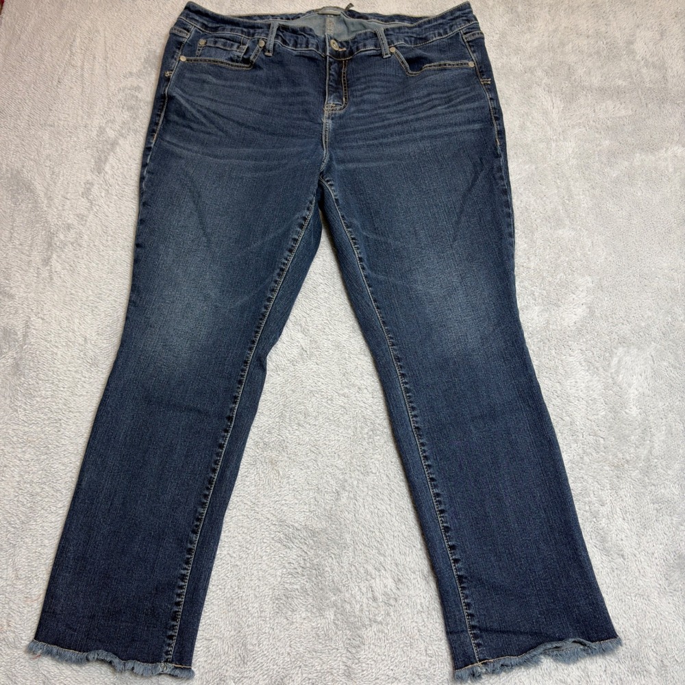 Torrid Crop Boyfriend Jeans Women 18 Blue Vintage Stretch Raw Hem Mid Wash